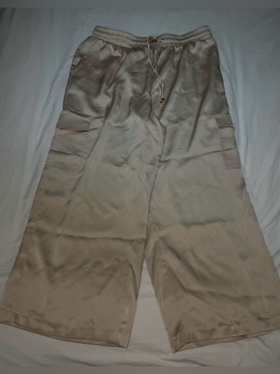 Nine West Pants - NWOT - NINE WEST Pants Satin Silk Cream/Tan/Beige Boho - Pockets Elastic Waist